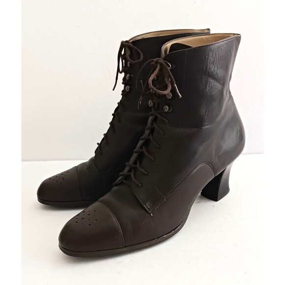LOFT Brown Leather Lace Up Victorian Ankle Boot Cap Toe Curved Heel 7M - Picture 4 of 15